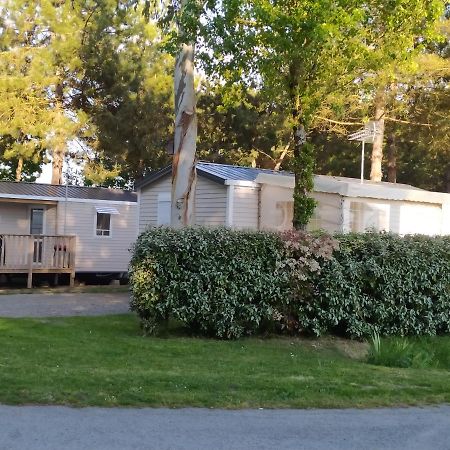 Camping Les Peupliers Hotell Saint-Pere-en-Retz Exteriör bild